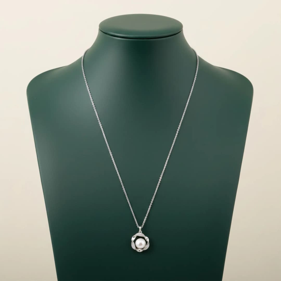 The Silver Pearl Chain