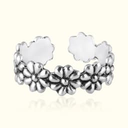 Beautiful Floral Silver Toe Ring