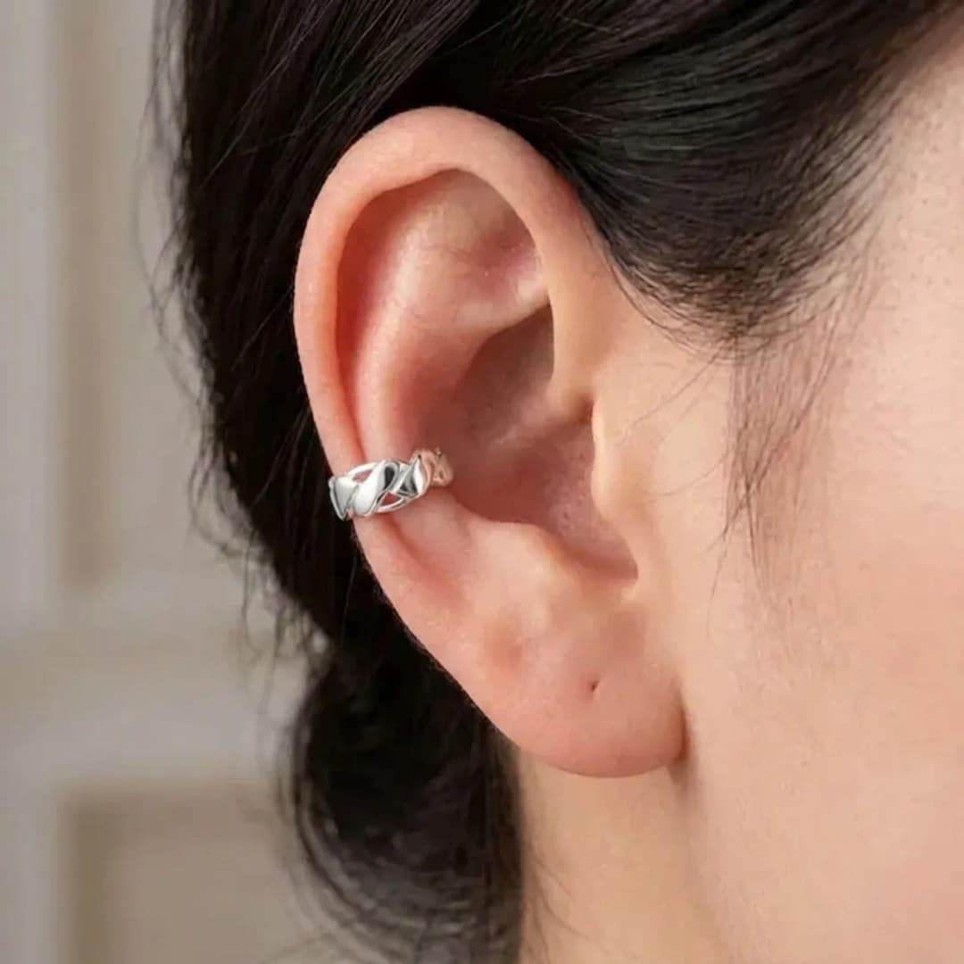 Silver Criss-Cross Ear Cuff