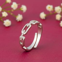 Chic Silver Ring