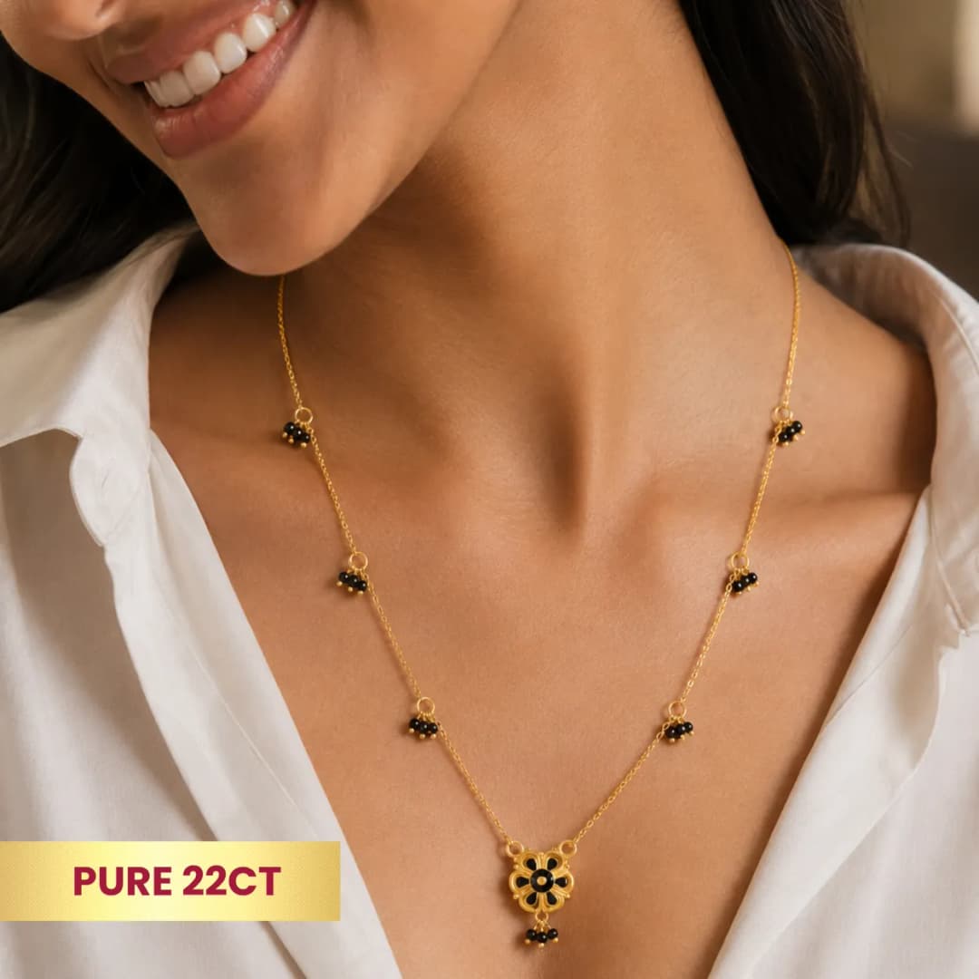 Divya Akriti Short Gold Mangalsutra