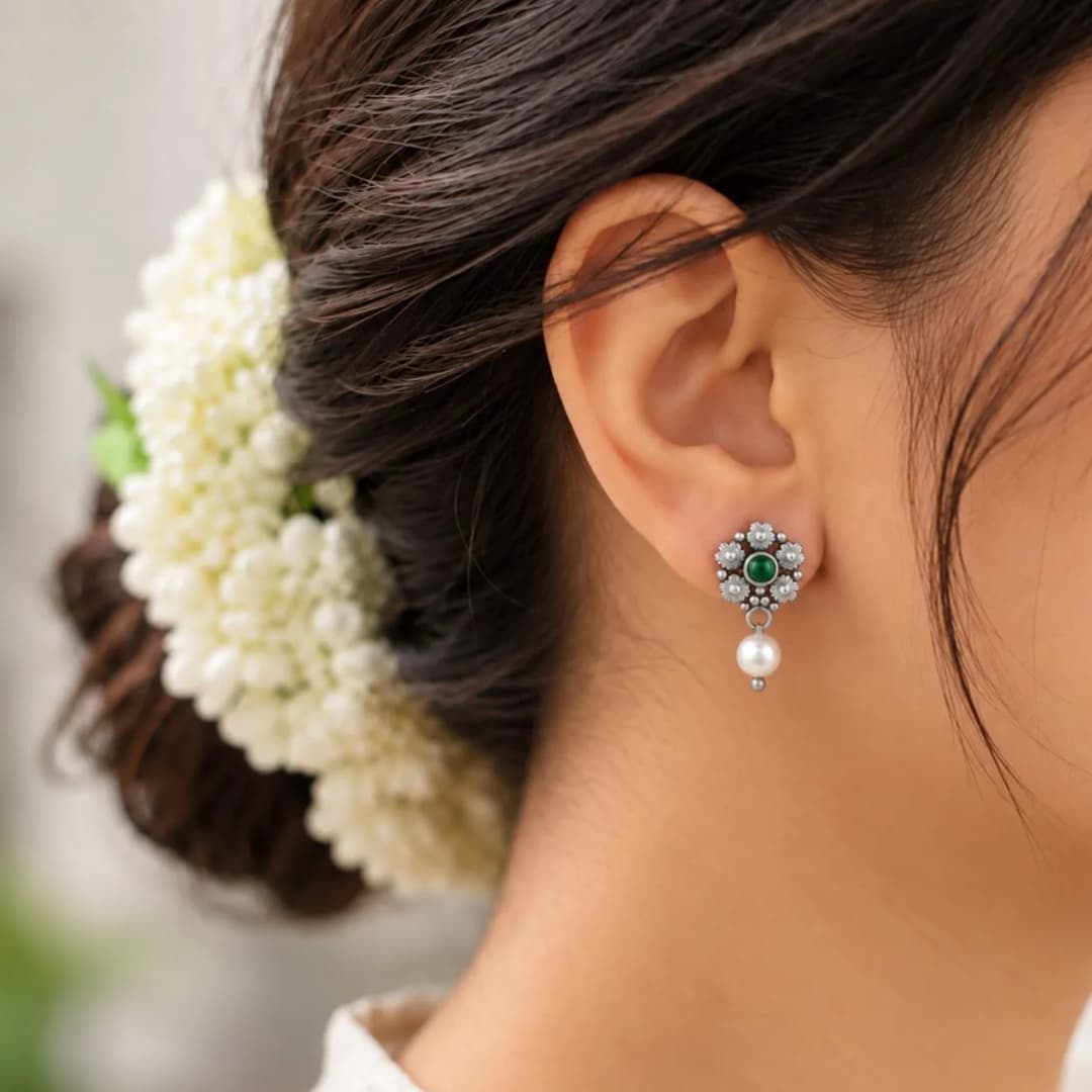 Green Daisy Oxidised Silver Drops