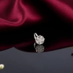 elegant-silver-press-nose-pin