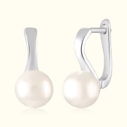 Petal Pearl Silver Studs