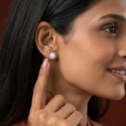 Classic Pearl Studs