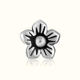 Elegant Flower Silver Nose Pin