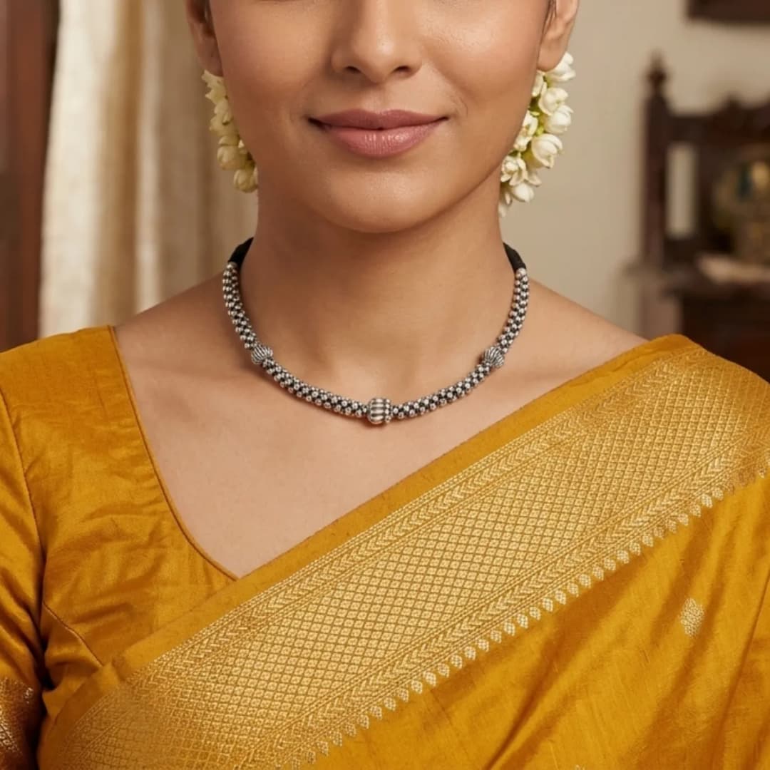 Silver Oxidised Thushi